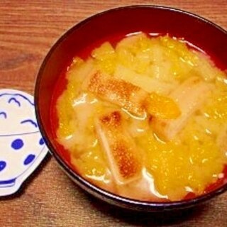 毎日のお味噌汁226杯目＊白菜と焼き油揚げ、柚子